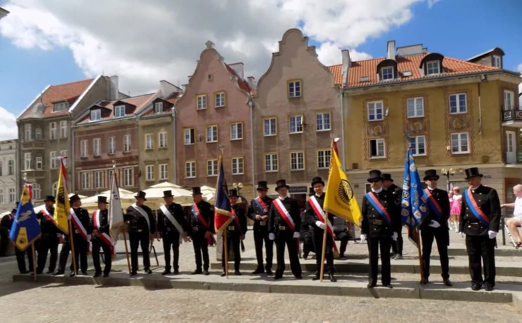 Kiedy jest dzień kominiarza? Odkryj ważne daty i tradycje